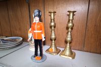 Collectables & Curio.