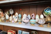Collectables & Curio.