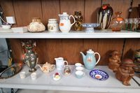Collectables & Curio.