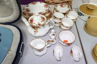 Collectables & Curio.