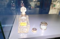 Collectables & Curio.