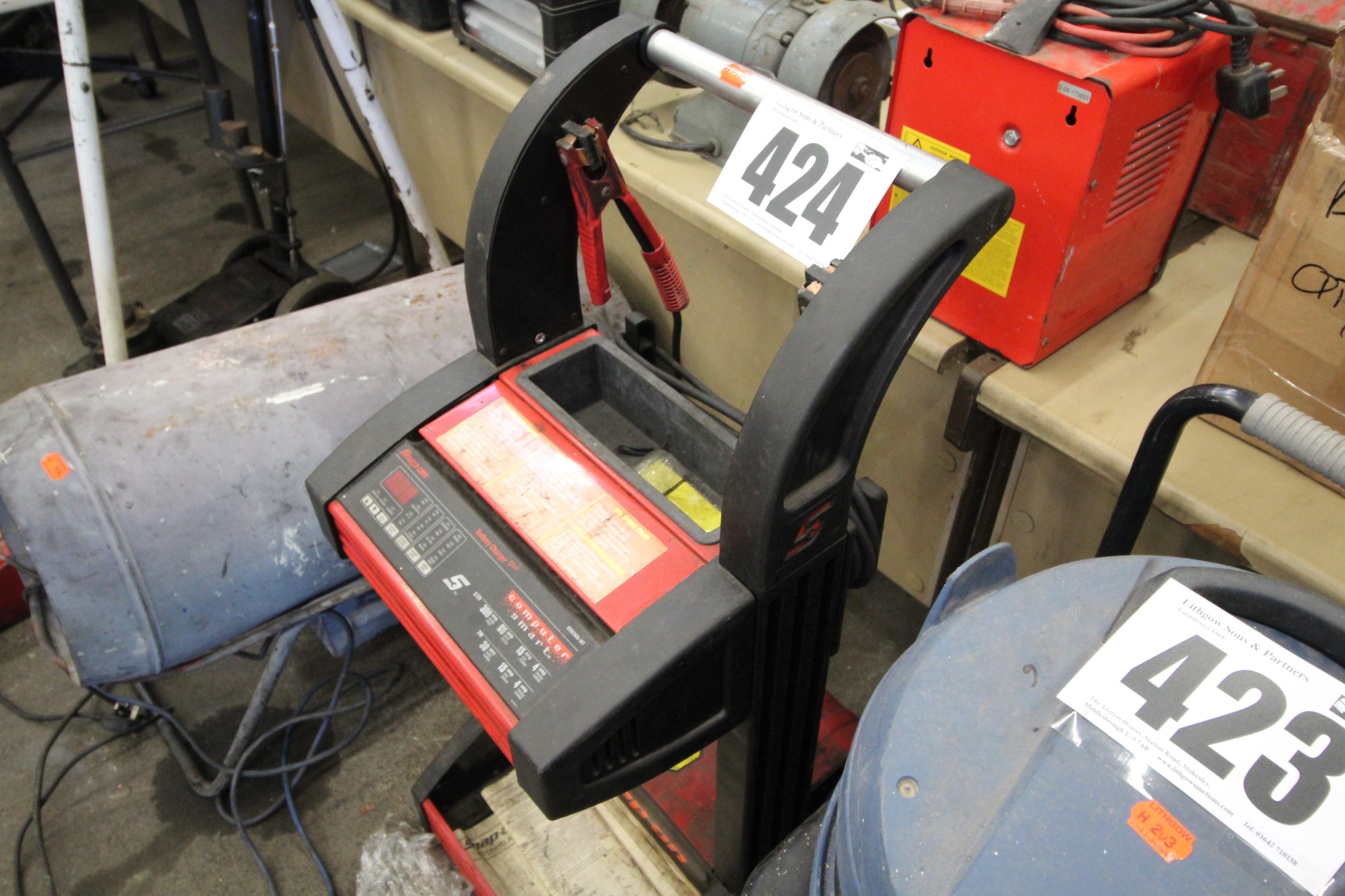 Lot 424 - Snap On Battery Charger - £130