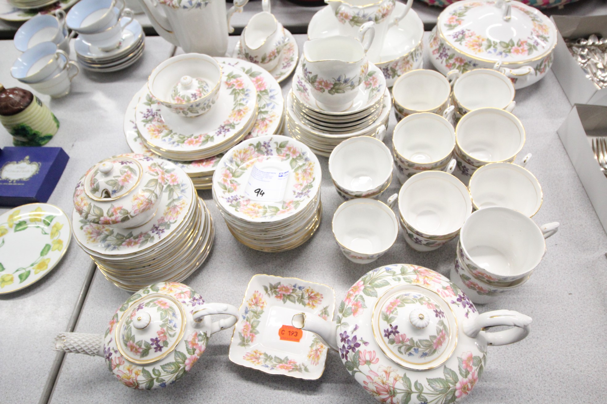 Lot 94 - Paragon China - £60