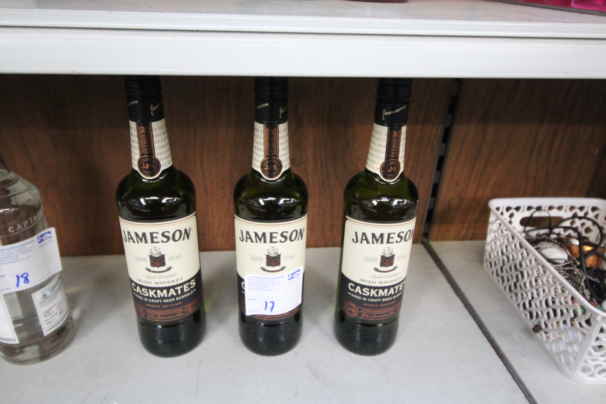 Lot 17 - 3x Bottles of Whiskey