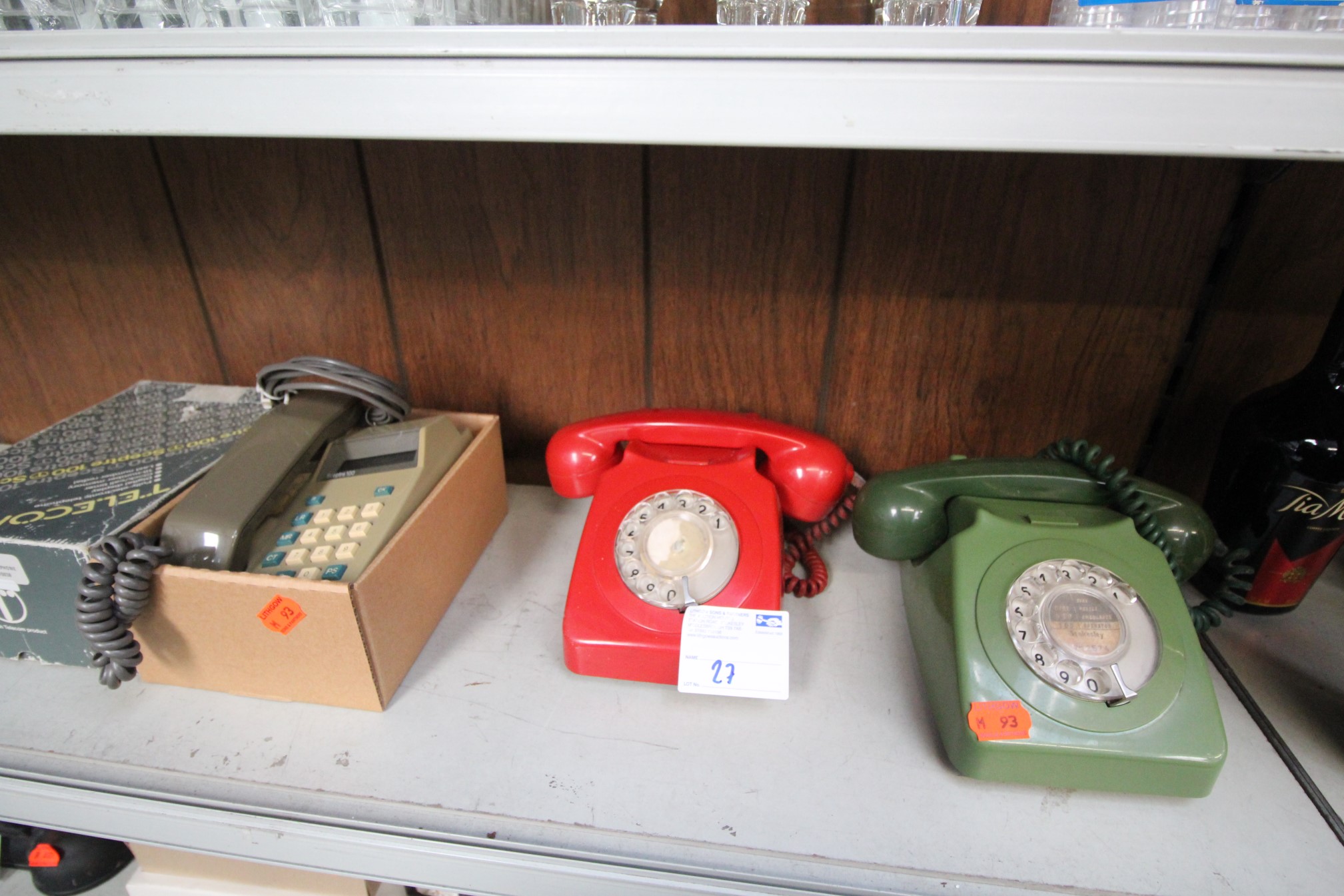 Lot 27 - 3x Telephones - £55