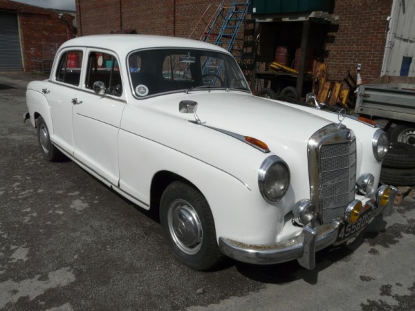 Classic 1956 Mercedes Benz 220S Ponton - Sold for Â£5000.00