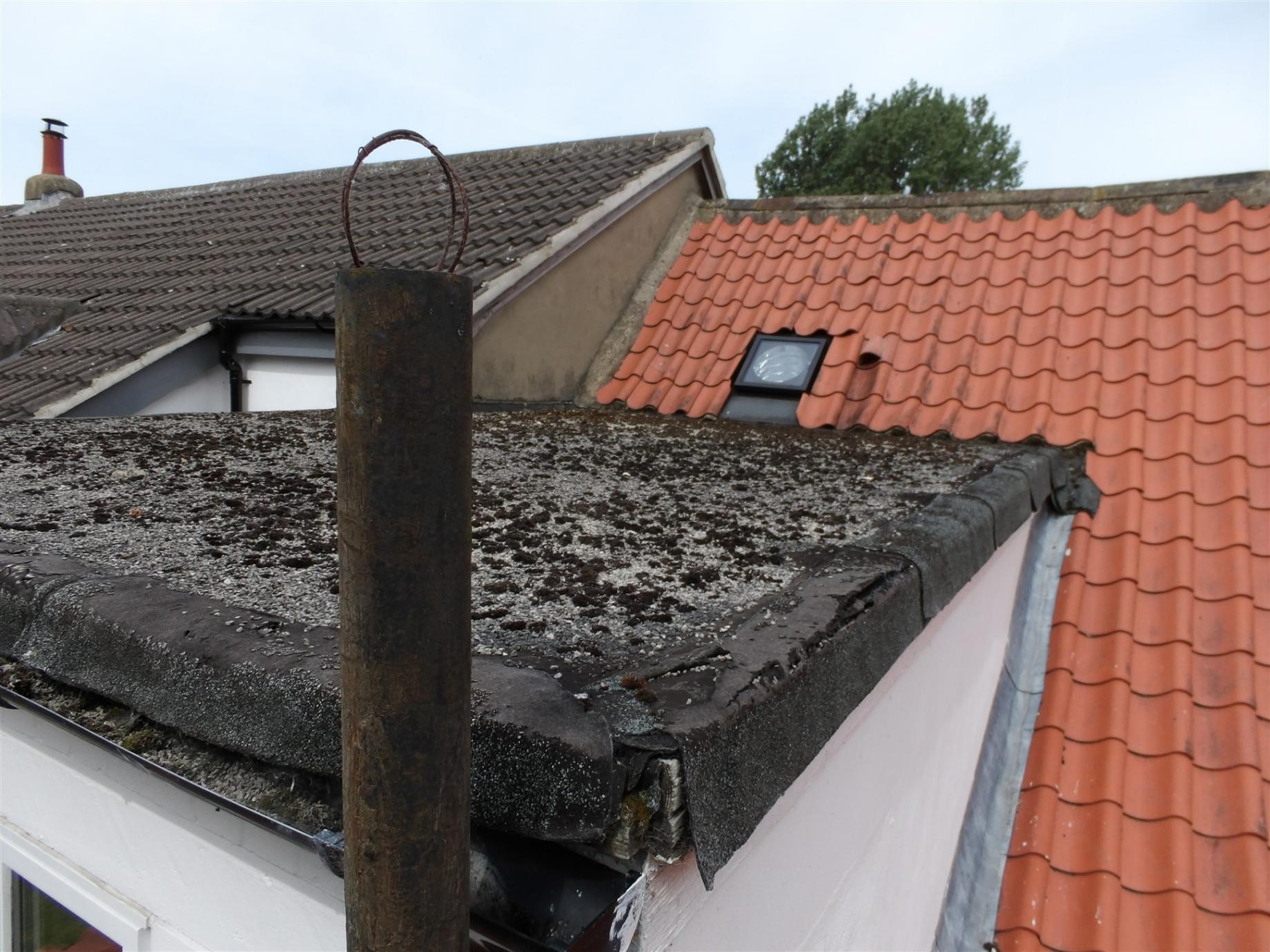 Deterioration to bitumen felt of a flat roof